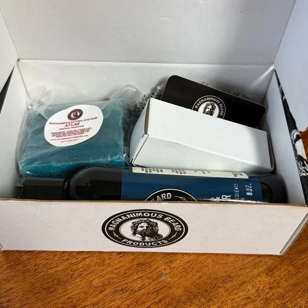 NIB MAGNANIMOUS Beardpoo & Conditioner Beard Oil and TROPICAL TEAKWOOD Soap Set